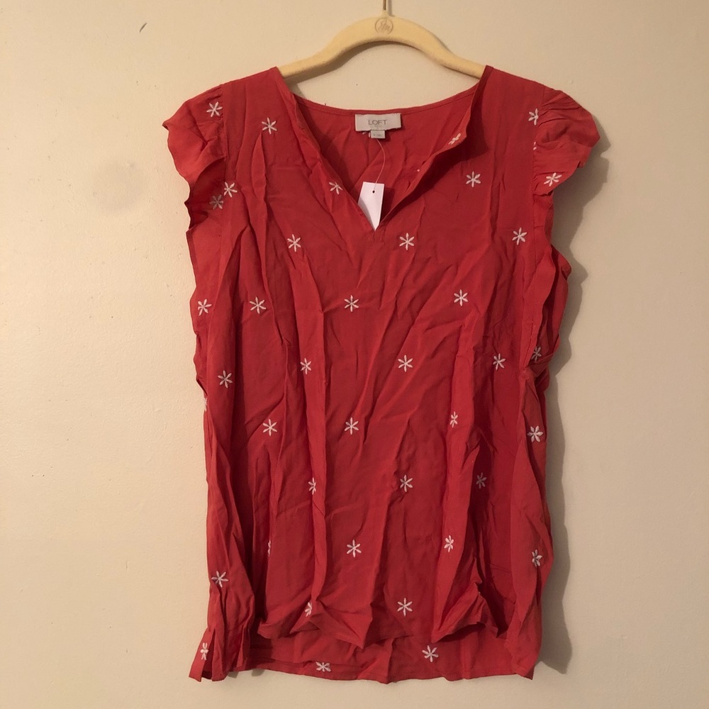 💙 LOFT Outlet - Coral Split Neck Ruffle Sleeve Blouse NWT 💙